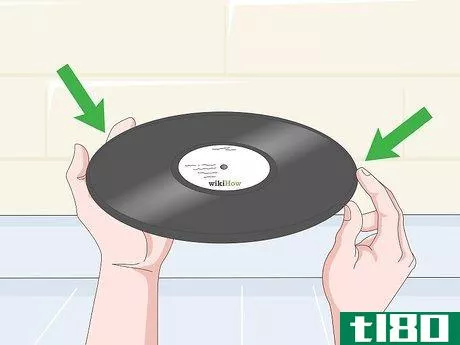 Image titled Clean a Record Step 2