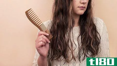 Image titled Comb Long Hair Step 9