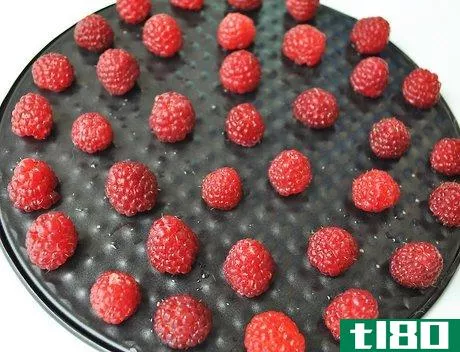 Image titled Dehydrate Raspberries Step 4