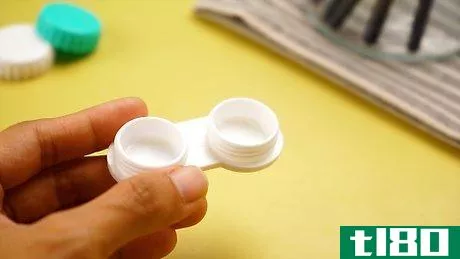 Image titled Clean a Contact Lens Case Step 3