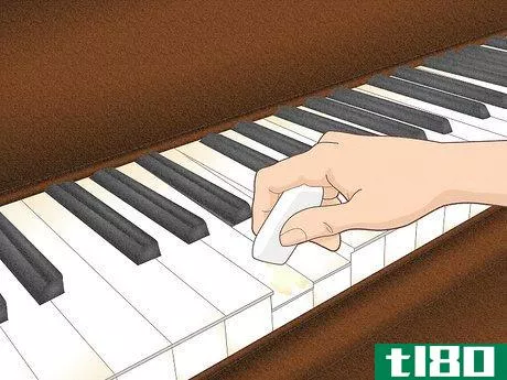 Image titled Clean Yellow Piano Keys Step 3