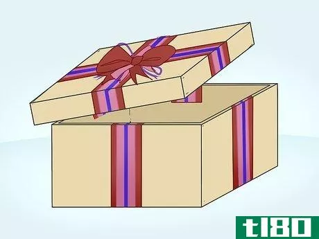 Image titled Decorate a Gift Box Step 25