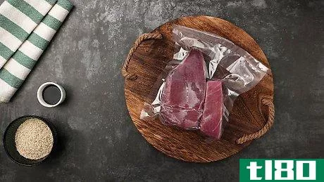 如何烹饪冷冻金枪鱼牛排(cook frozen tuna steak)