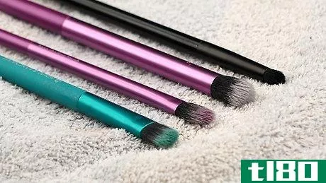 Image titled Clean Makeup Brushes Step 11