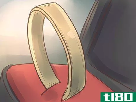 Image titled Choose a Vintage‐Inspired Engagement Ring Step 2