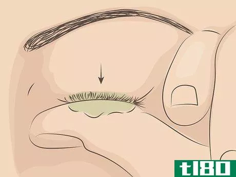 Image titled Curl Your Eyelashes Without an Eyelash Curler Step 18