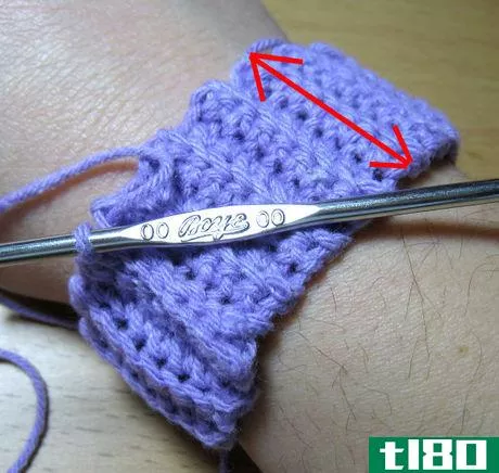Image titled centerThe cuff will come first. Decide how long you want it, in the direction the arrows are pointing.