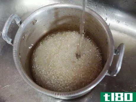 如何用印度式压力锅煮米饭(cook rice in an indian style pressure cooker)