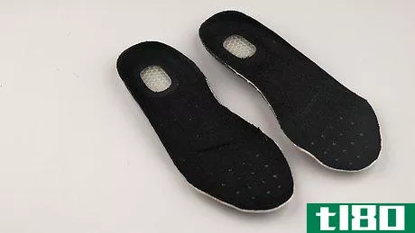 Image titled Clean Shoe Insoles Step 8