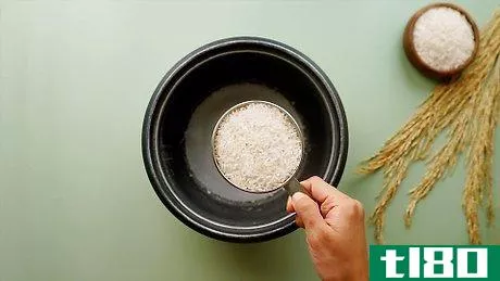 如何用电饭锅煮米饭(cook rice in a rice cooker)