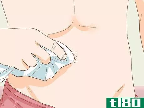 Image titled Clean Your Belly Button Step 4