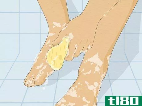 Image titled Control Foot Odor with Baking Soda Step 9
