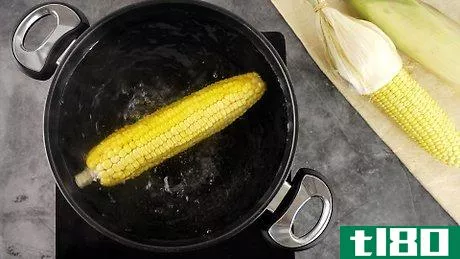 如何用棒子煮玉米(cook corn on the cob)