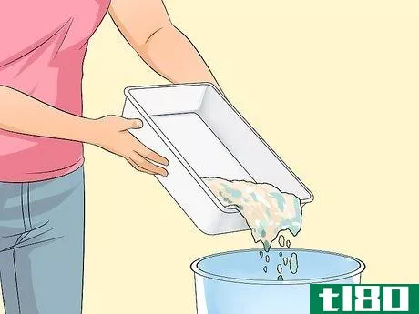 Image titled Clean a Litter Box Step 1