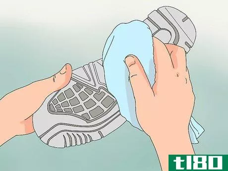 Image titled Clean Tennis Shoes Step 20