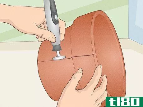 Image titled Cut a Terracotta Pot Step 6