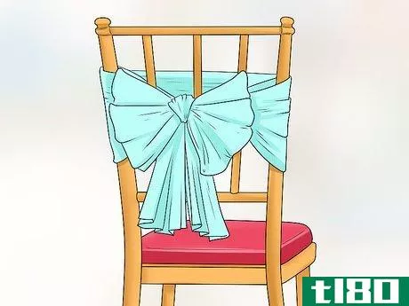 如何用薄纱装饰椅子(decorate chairs with tulle)