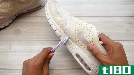 Image titled Clean Nike Sneakers Step 1