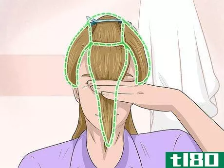 Image titled Cut Your Own Hair Step 17