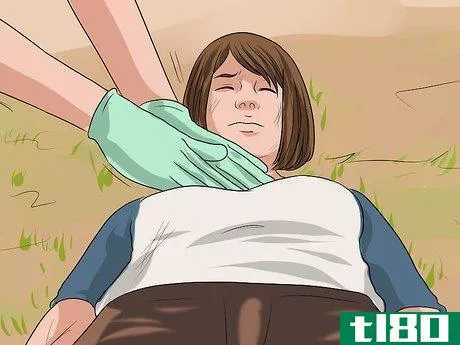 Image titled Conduct a Head to Toe Exam During First Aid Step 14