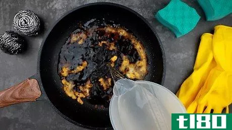 如何清洗烧焦的锅(clean a burnt pan)