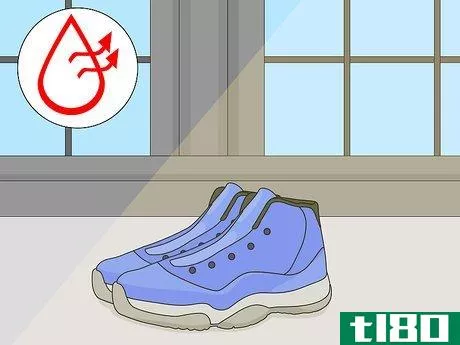 Image titled Clean Athletic Shoes Step 6