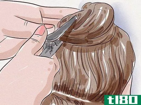Image titled Create Corkscrew Curls Step 14