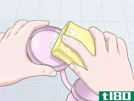 Image titled Clean a Nalgene Bottle Step 2