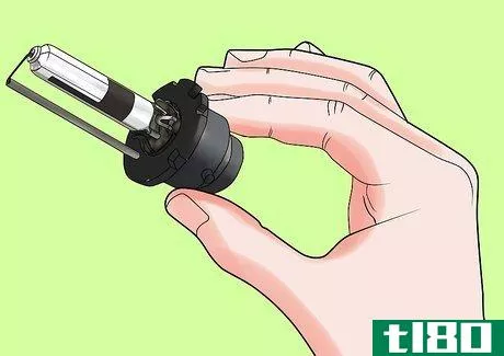 Image titled Change the HID Headlights on a 2007 Prius (Without Removing Bumper) Step 13