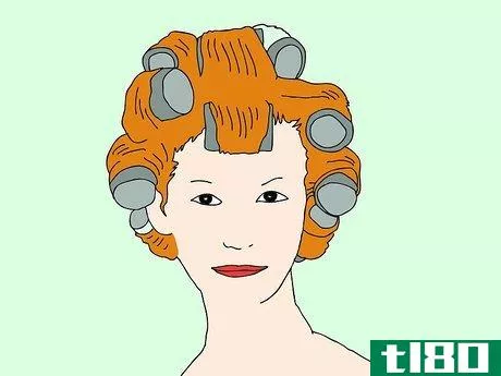 如何创造一个20世纪40年代的美国发型(create an american 1940s hairstyle)