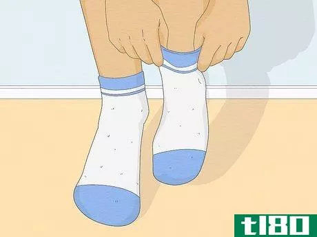 Image titled Control Foot Odor with Baking Soda Step 11