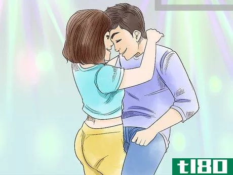 Image titled Dance With a Girl in a Club Step 12