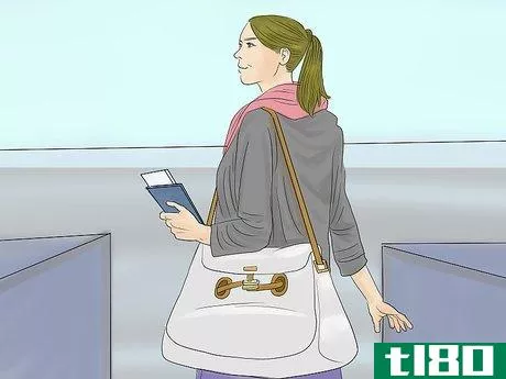 Image titled Dress for the Airport (for Women) Step 9