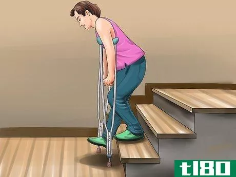 Image titled Fit Crutches Step 14