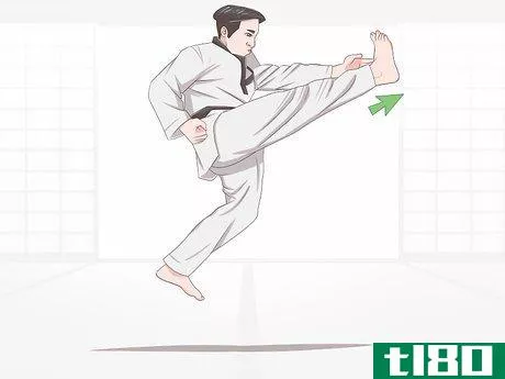 Image titled Execute Jump Kicks (Twio Chagi) in Taekwondo Step 34