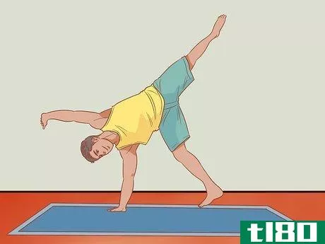 Image titled Do a Cartwheel Step 6