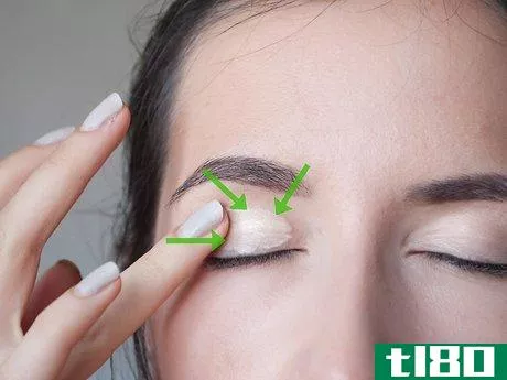 Image titled Do Eyeliner Stacking Step 4
