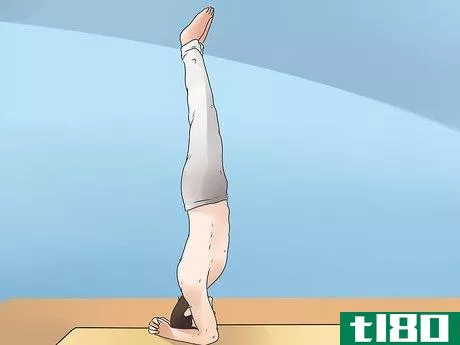 Image titled Do a Back Handstand Step 4