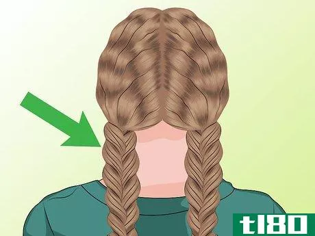Image titled Get Beachy Waves Without Salt Step 12