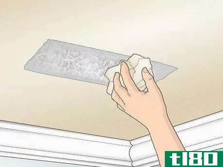 Image titled Fix Ceiling Cracks Step 7