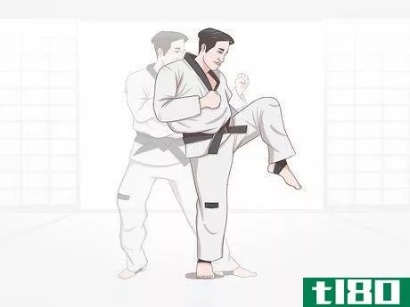 Image titled Execute Jump Kicks (Twio Chagi) in Taekwondo Step 3