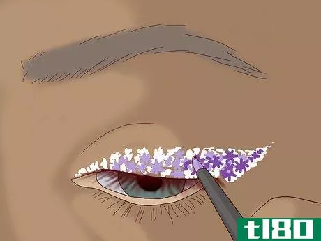 Image titled Do Floral Eyeliner Step 12