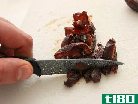 Image titled Finely Chop Dates Step 6