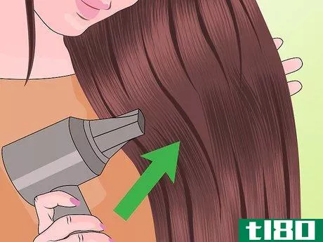 Image titled Get Beachy Waves Without Salt Step 3