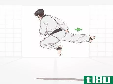 Image titled Execute Jump Kicks (Twio Chagi) in Taekwondo Step 10