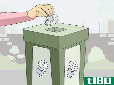 Image titled Dispose of Halogen Light Bulbs Step 2