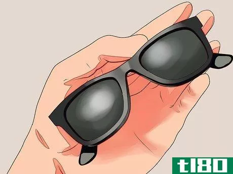 Image titled Tell if Ray Ban Sunglasses Are Fake Step 2