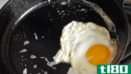 Image titled Flip an Egg Without Using a Spatula Step 4