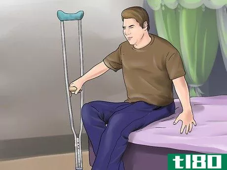 Image titled Fit Crutches Step 13