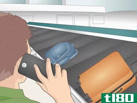 Image titled Get Airline Compensation for Lost or Damaged Baggage Step 1